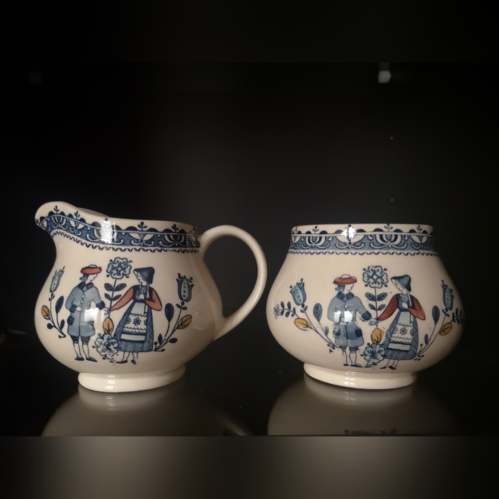 Vintage Johnson Bros Staffordshire Hearts and Flowers cream and sugar bowl.